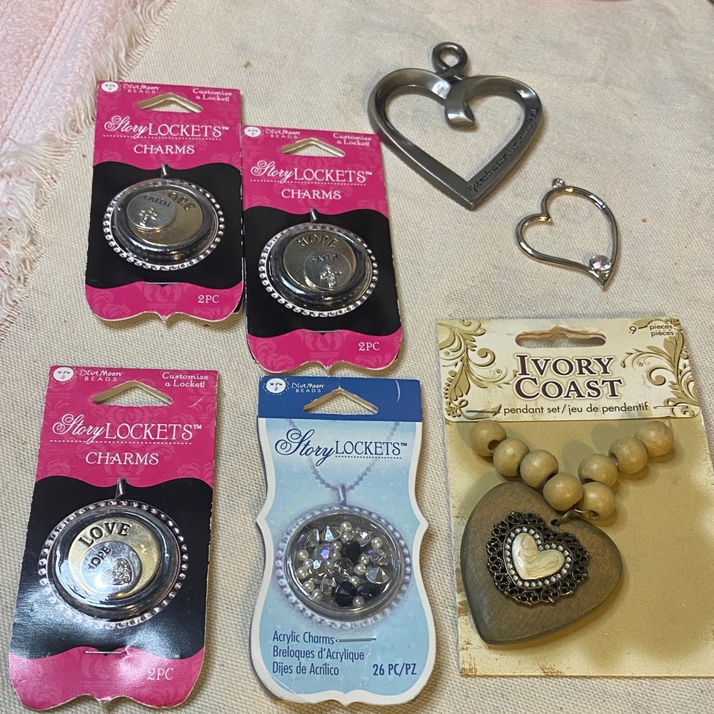 Story Lockets Heart and Love Charm Set - Silver and Gold